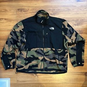 North Face women’s camo fleece full zip jacket